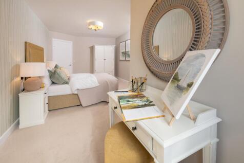 Show home walk-in wardrobe